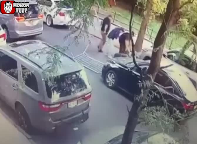 Video :After unintentionally shooting a drug dealer who was on the run, a police officer loses his job